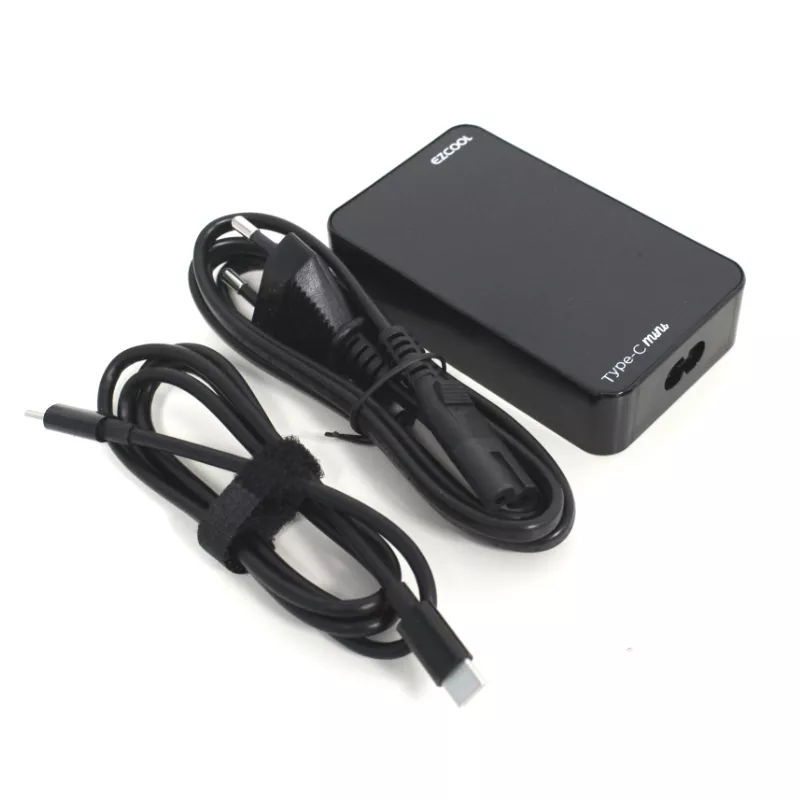 מטען אוניברסלי למחשבים לניידים דגם AD-789 מבית EZCOOL